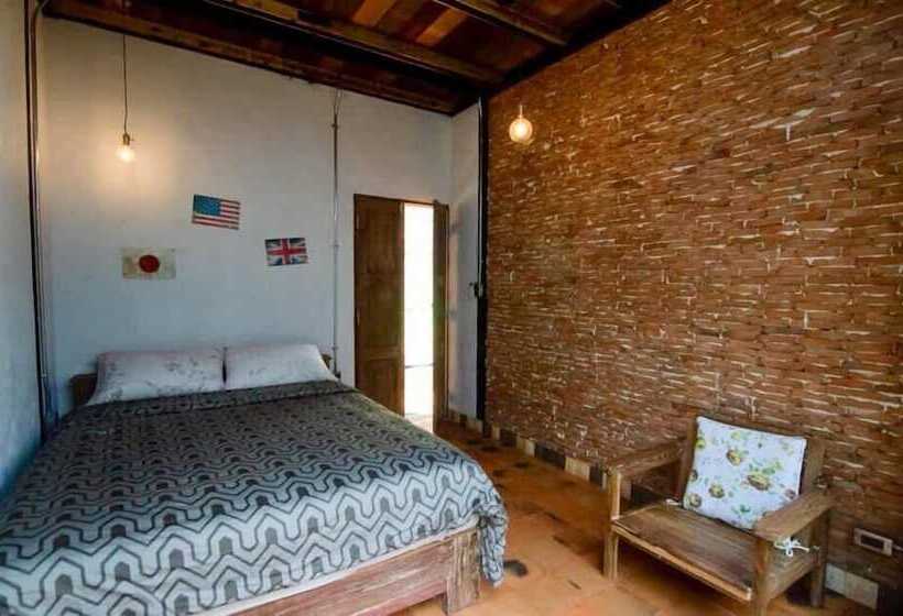 ویلای 2 خوابه, Voraman Hut