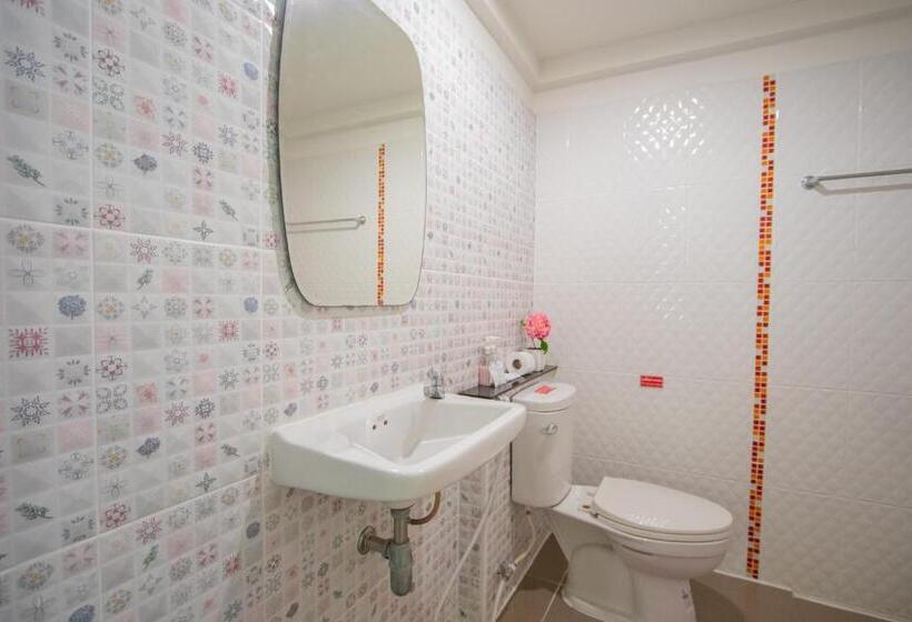 Номер Стандарт Трехместный, Anchalee Resort
