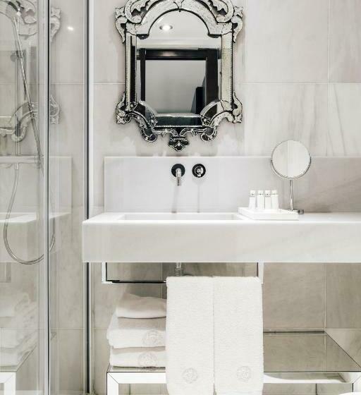 Люкс Кровать Кинг, Claris Hotel & Spa Gl, A Small Luxury Hotel Of The World