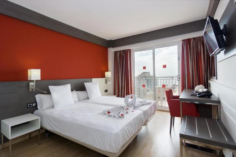 Номер Стандарт Вид на Бассейн, Medplaya Hotel Santa Monica