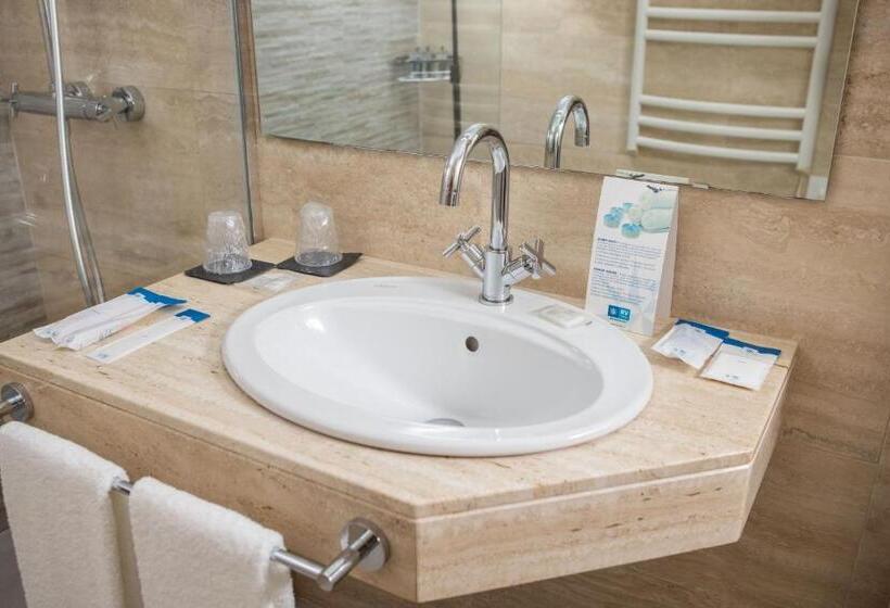 اتاق سوپریور چهار تخته, Rvhotels Broquetas Spa Termal