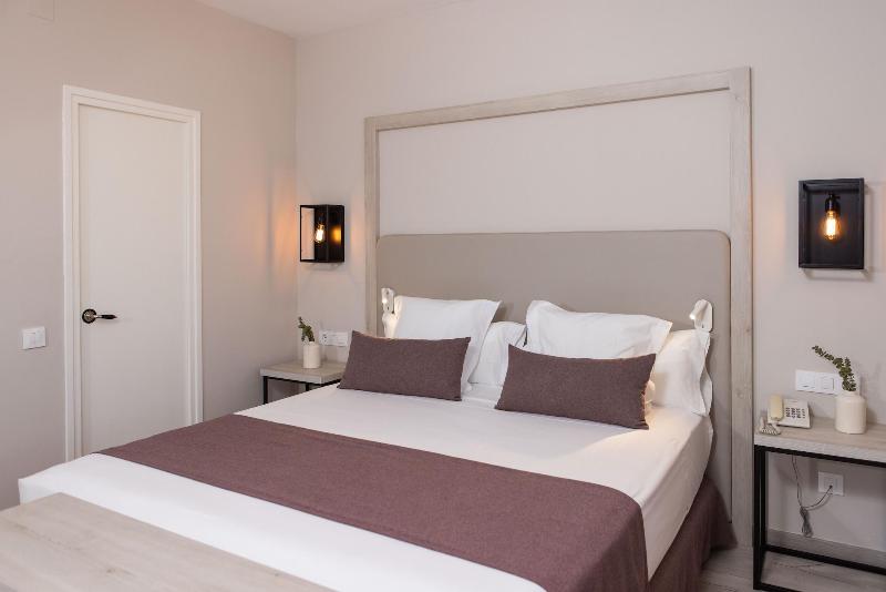اتاق سه نفره سوپریور با چشم‌انداز باغ, Rvhotels Broquetas Spa Termal