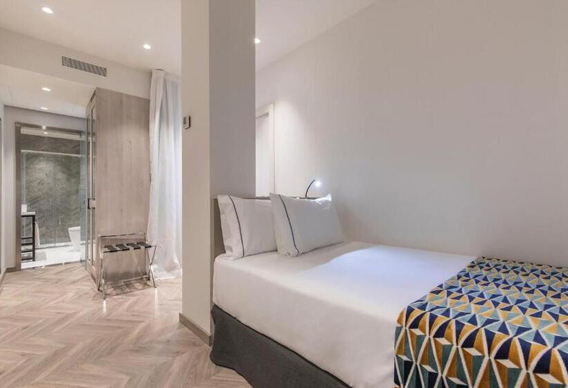 Семейный Номер, Eurostars Puerta Real