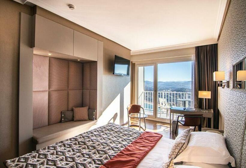 חדר סטנדרט נוף לים עם מרפסת, Mercure Monte Igueldo