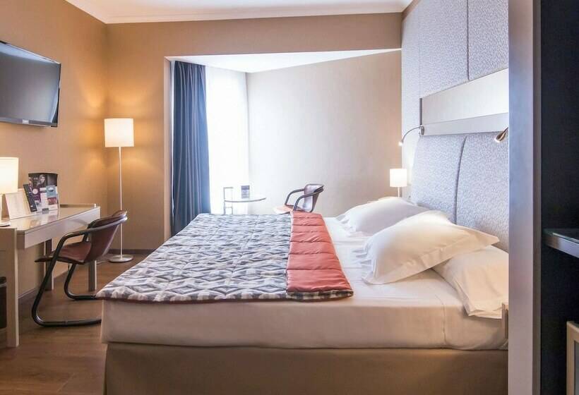 חדר סטנדרט נוף להרים, Mercure Monte Igueldo