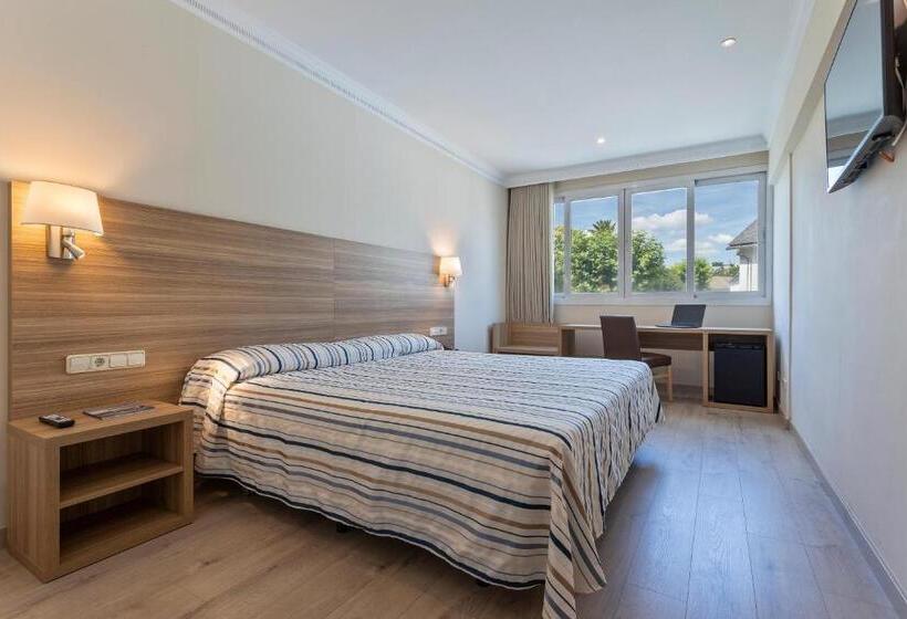 Habitación Triple Estándar, Best Osuna