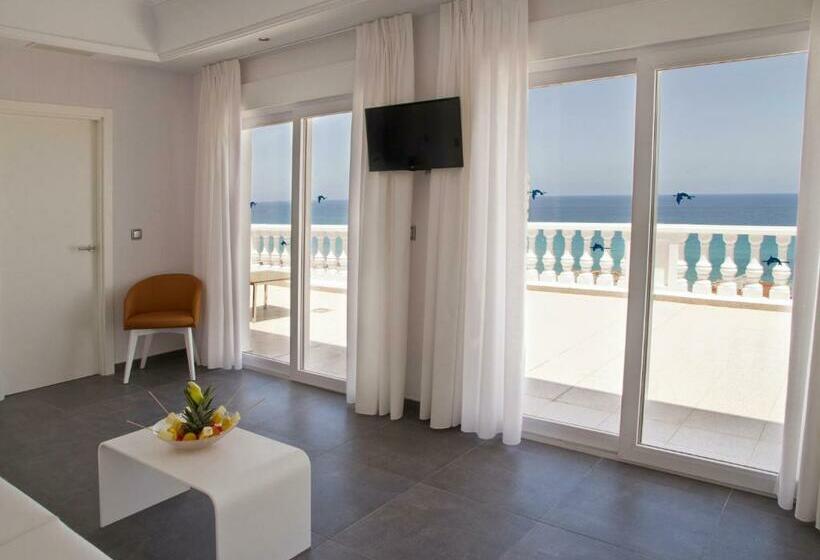 Suite Presidencial, Los Delfines