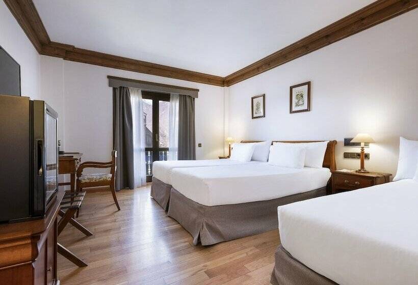 Семейный Номер, Meliá de Tredós