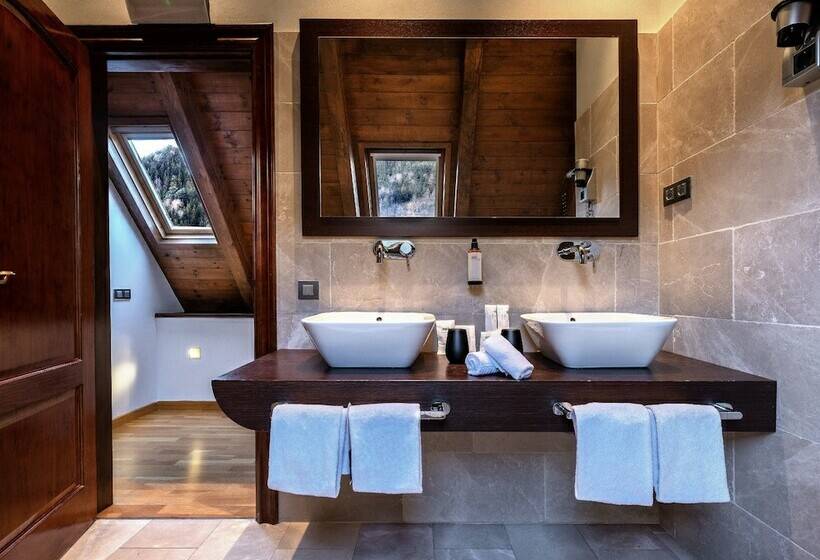 غرفة عائلية, Meliá de Tredós