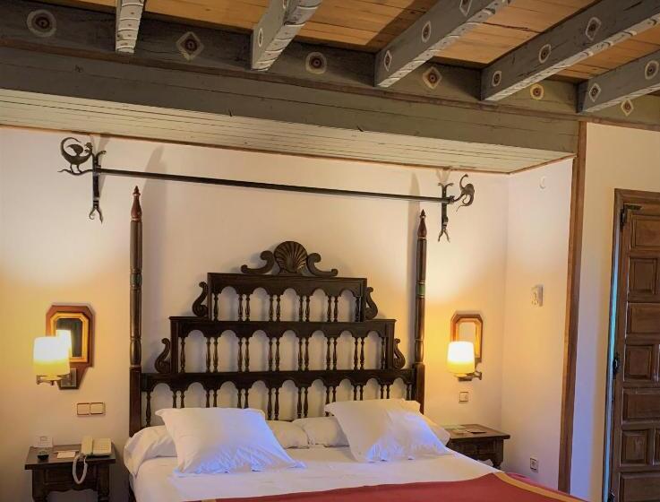 Полулюкс, Parador De Vilalba
