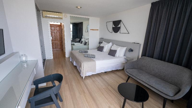 Полулюкс Вид на Море, Coral Suites & Spa - Adults Only