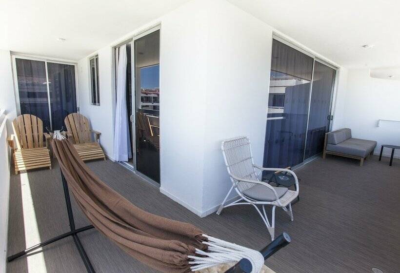 Люкс Вид на Бассейн, Coral Suites & Spa - Adults Only