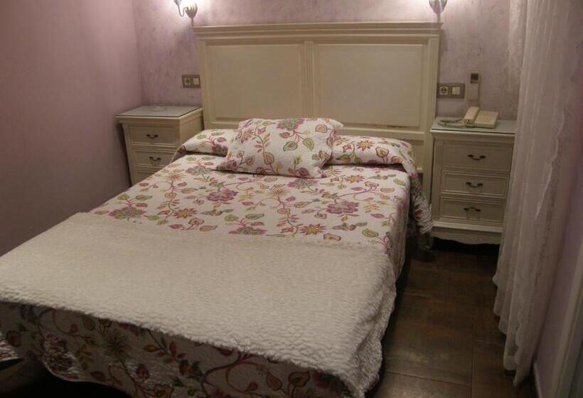 اتاق استاندارد, Hostal Goya Suites