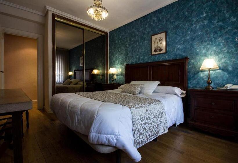 اتاق سوپریور, Hostal Goya Suites