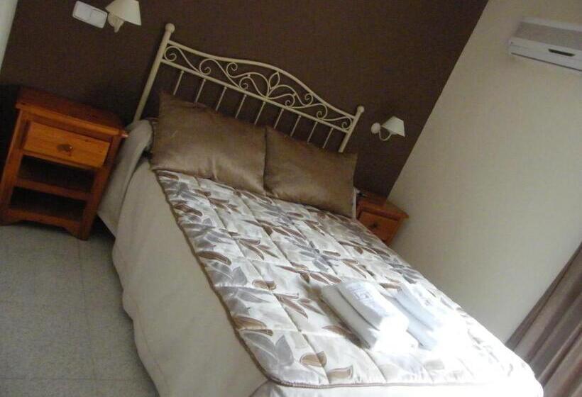 스탠다드 룸, Hostal Dulcinea