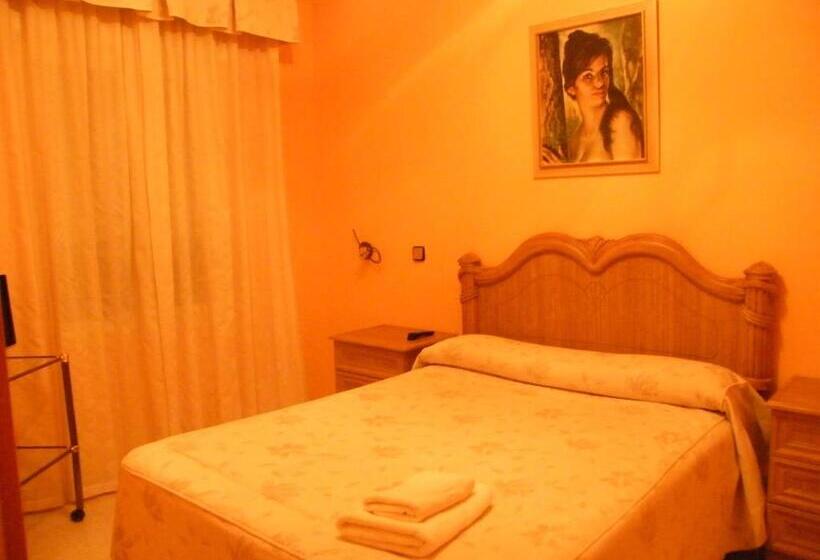 스탠다드 싱글 룸, Hostal Dulcinea