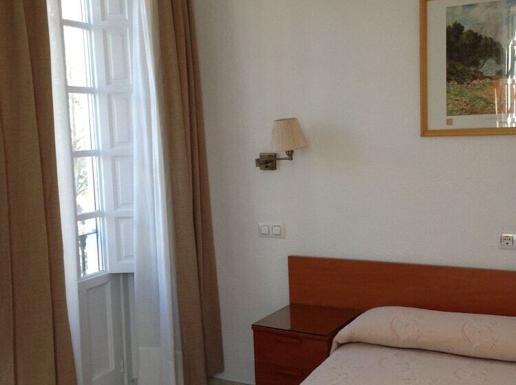 اتاق استاندارد, Hostal El Cairo