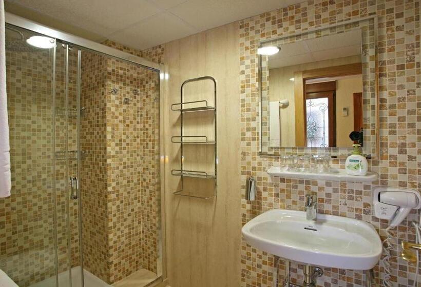 اتاق سوپریور, Casa De Reyes