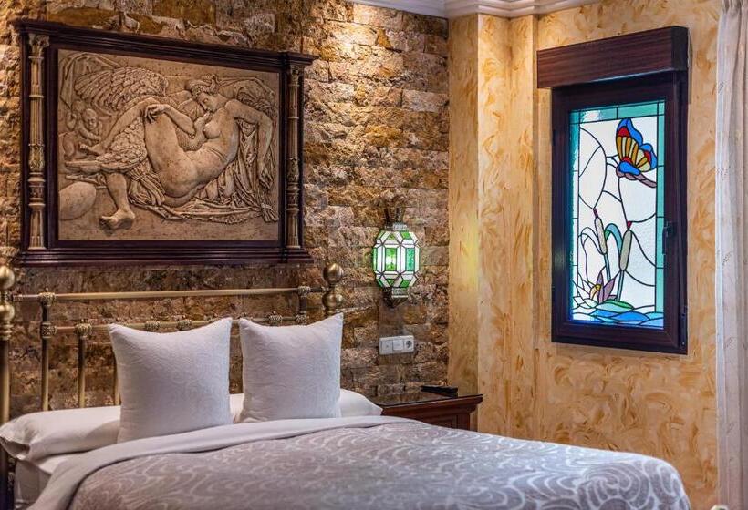 اتاق لوکس, Casa De Reyes