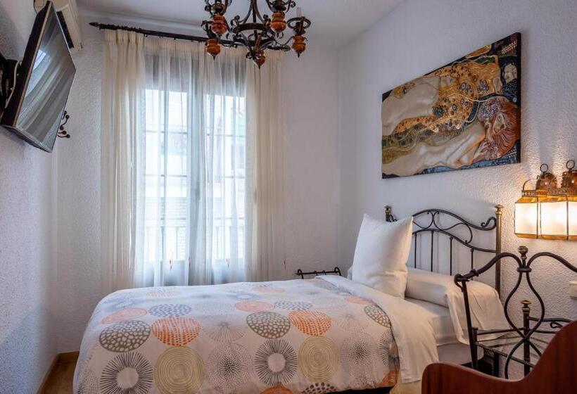 اتاق لوکس یک تخته, Casa De Reyes