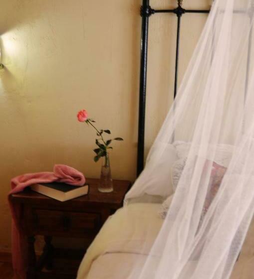 스탠다드 룸, Hostal Refugio De Gredos