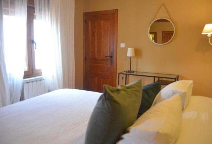 수피리어 룸, Hostal Refugio De Gredos