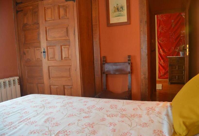 스탠다드 룸, Hostal Refugio De Gredos