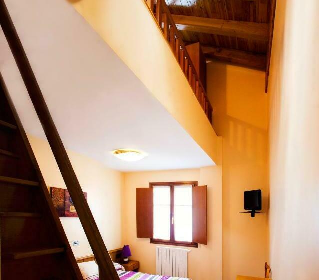 Номер Стандарт Трехместный, Hostal Musunzar
