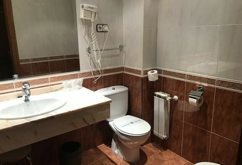 Полулюкс, Rural Hotel Las Gacelas