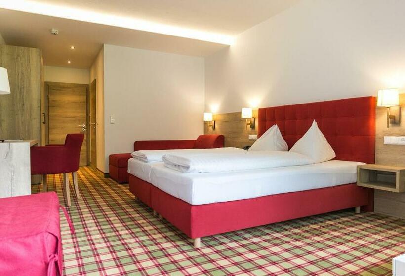 Номер Superior с Балконом, Familiengut Hotel Burgstaller