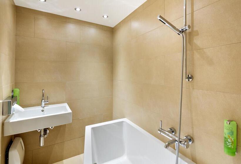 스위트, Austria Trend Hotel Ananas Wien