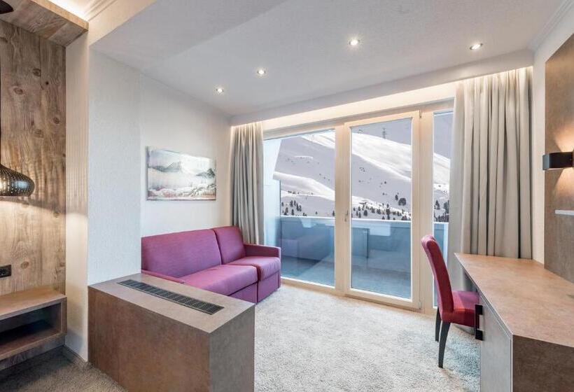 اتاق استاندارد با چشم‌انداز کوهستان, Ski   Golf   Wellness Hotel Riml