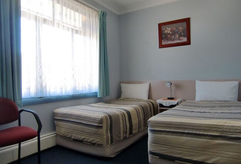 חדר משפחתי, Castle Motel Bairnsdale