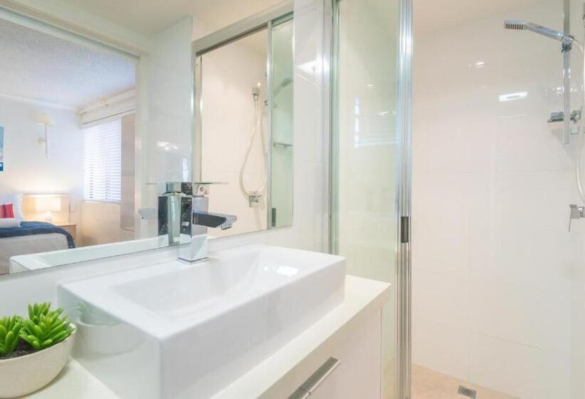 带2个卧室的高级公寓, Munna Beach Apartments