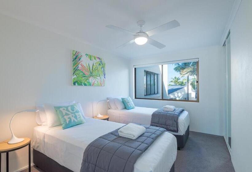 带2个卧室的高级公寓, Munna Beach Apartments