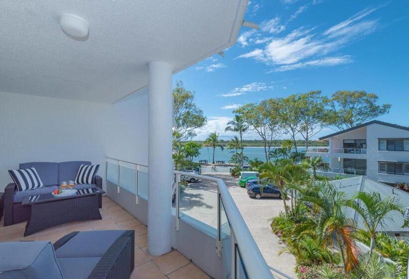 豪华两卧室公寓, Munna Beach Apartments