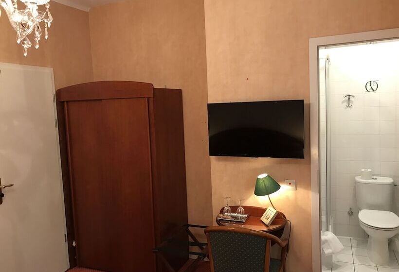 Номер Стандарт Внутренний, Malecot Hotel By F Hotels