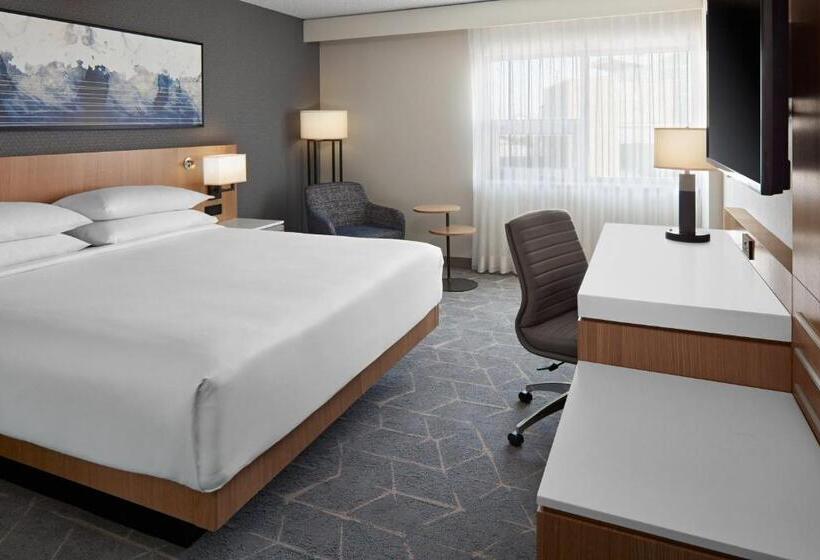 Стандартный Номер Кровать Кинг, Delta Hotels Calgary Airport In Terminal