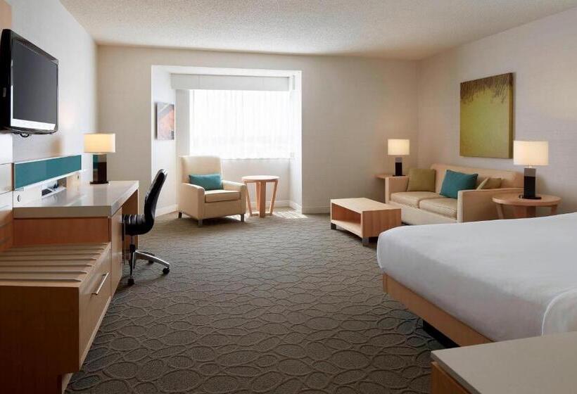 Standard Room King Size Bed, Delta Hotels By Marriott Prince Edward
