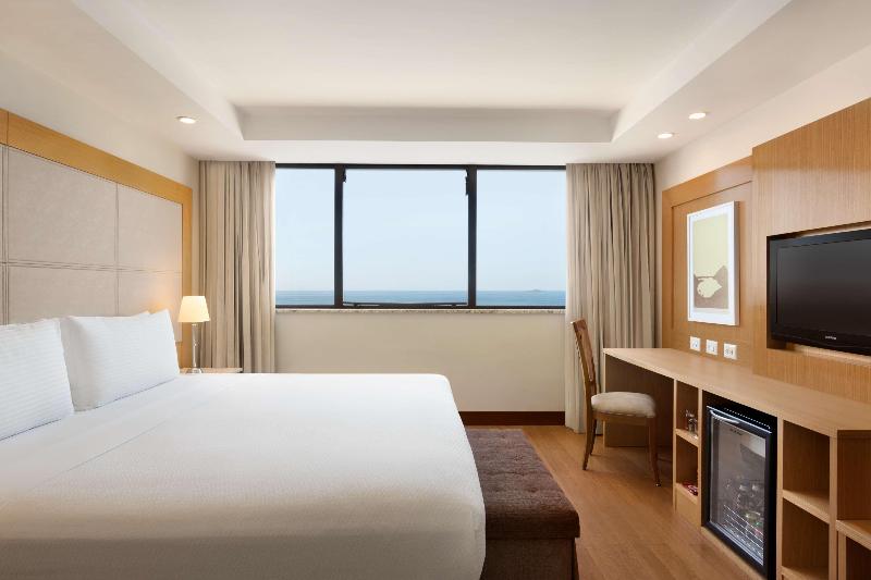 اتاق استاندارد با چشم‌انداز دریا, Hilton Copacabana Rio De Janeiro
