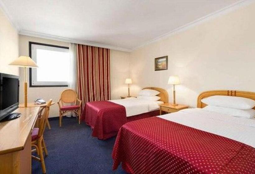Номер Superior, Ramada By Wyndham Sofia City Center