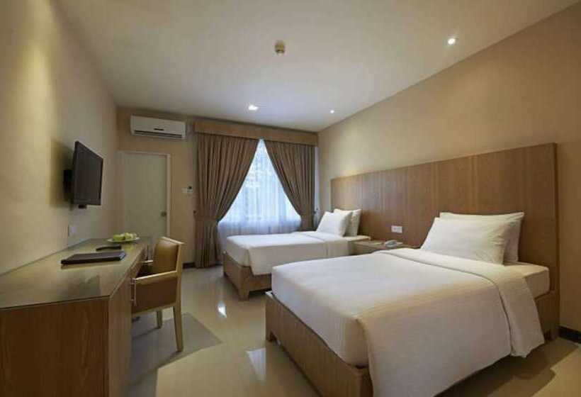 Номер Deluxe Вид на Море, Berjaya Hotel Colombo