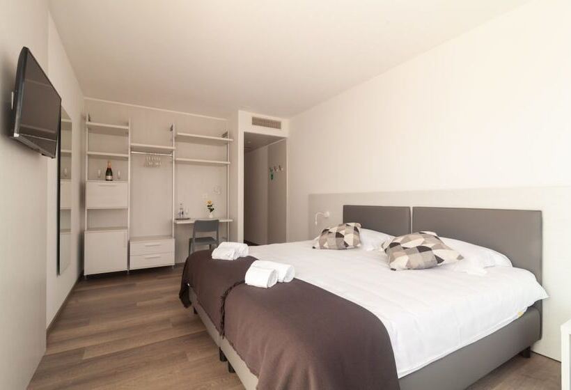 Номер бизнес-класса, Albergo Milano