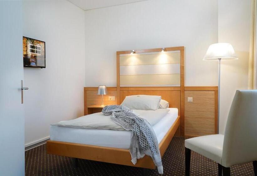 Трехместный Номер Deluxe, Park Hotel Am Rhein   Gesundheitshotel Und Residenzen