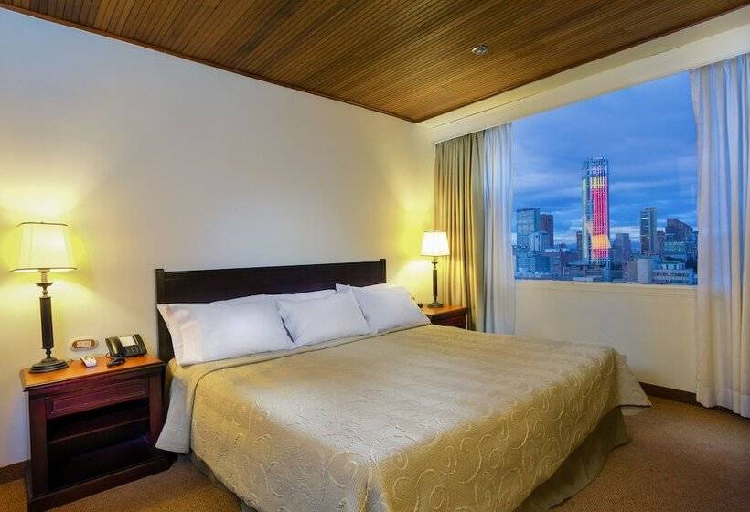 سوییت جونیور, Dann Av. 19