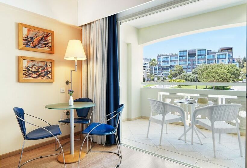 行政房间, St Raphael Resort