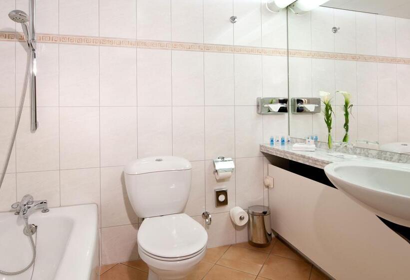 Индивидуальный Номер Классика, Plaza Hotel Gelsenkirchen
