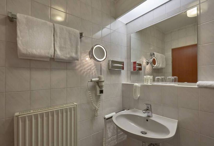 Номер Стандарт, Garner Hotel Mannheim City By Ihg