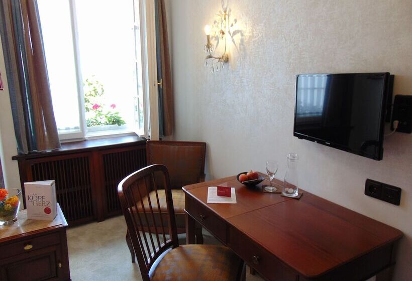 Номер Economy Индивидуальный, Boutiquehotel Oberkirch Im Zentrum