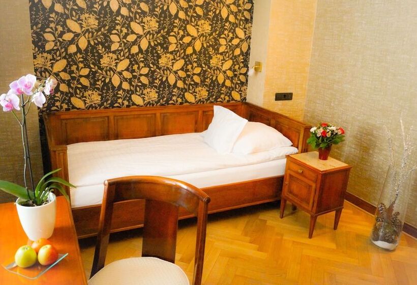 Номер Комфорт Индивидуальный, Boutiquehotel Oberkirch Im Zentrum
